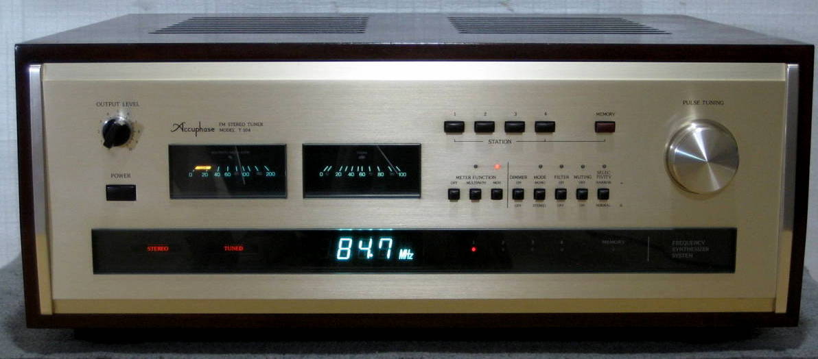 Accuphase T-104-1.jpg