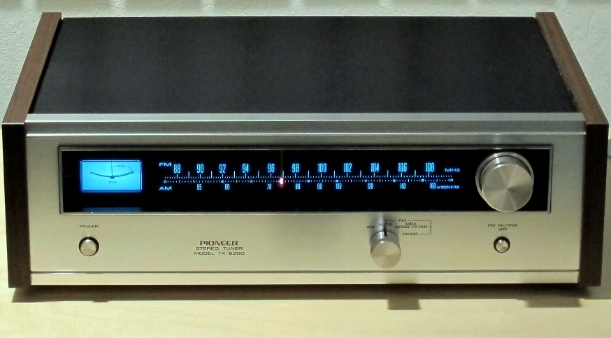Pioneer TX-6200-1.jpg
